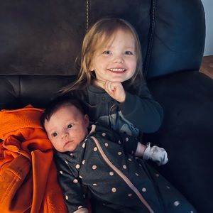 Meet your Posher, Casie